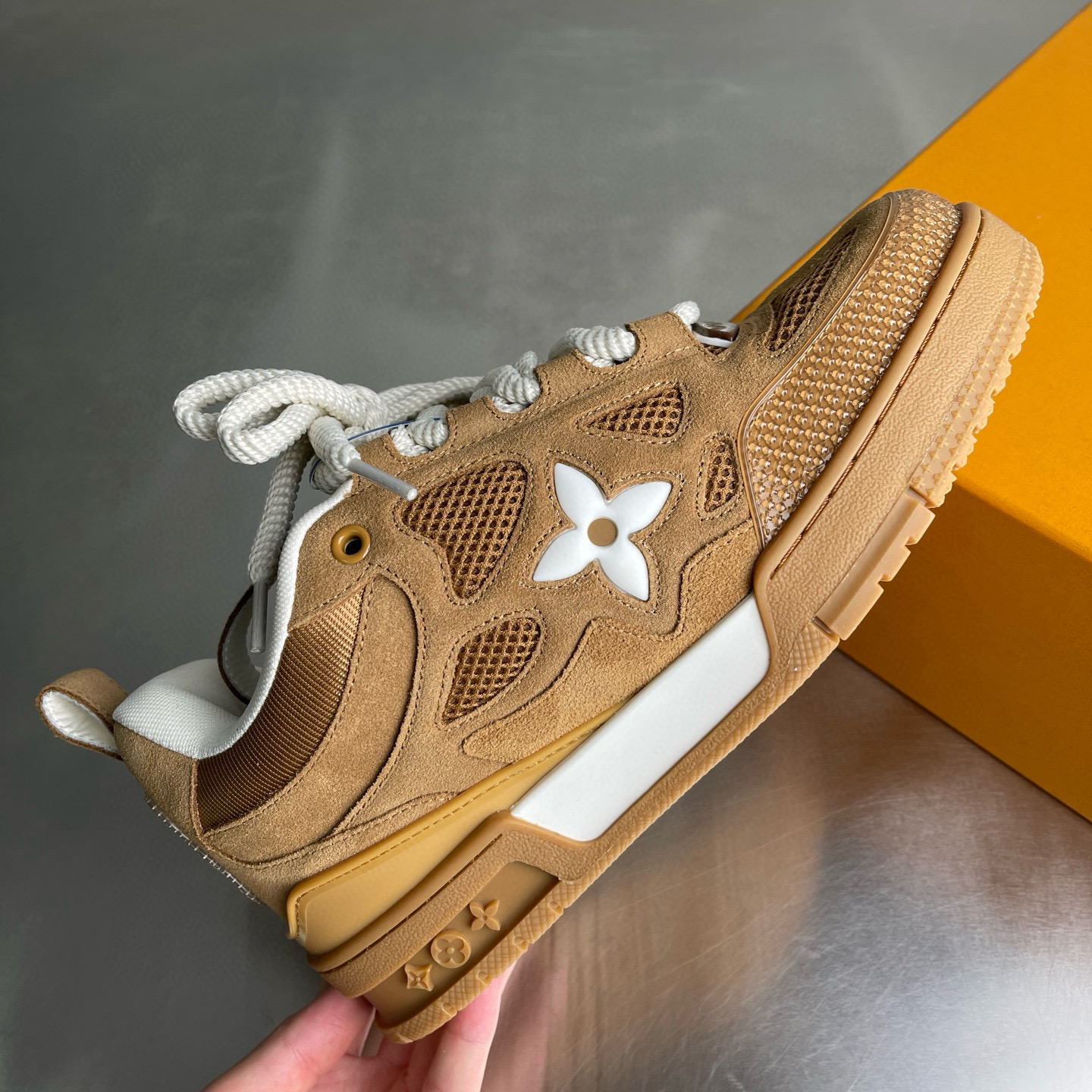 LV shoe