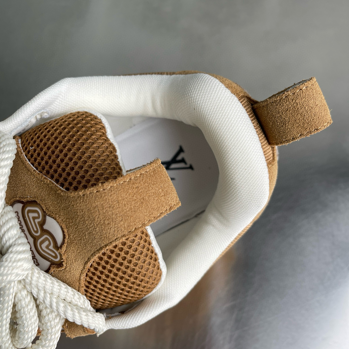 LV shoe