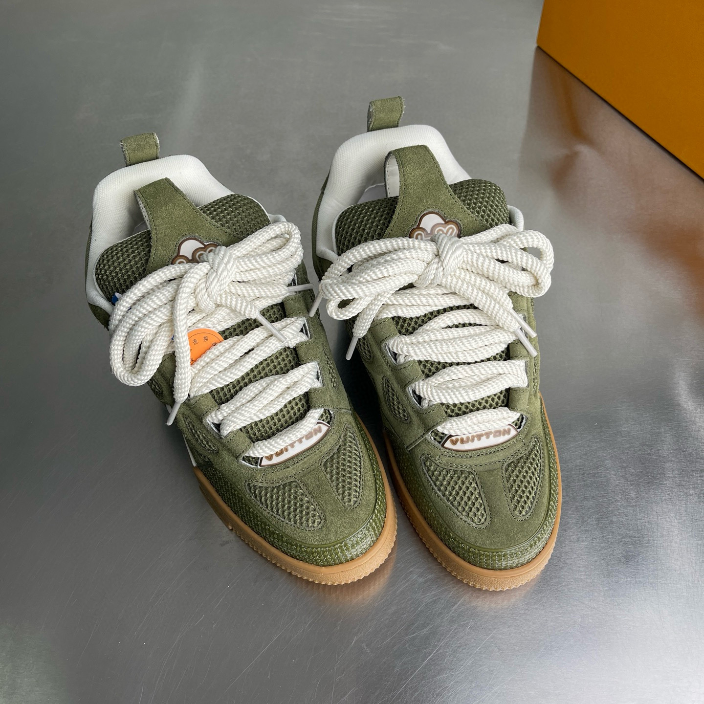LV shoe