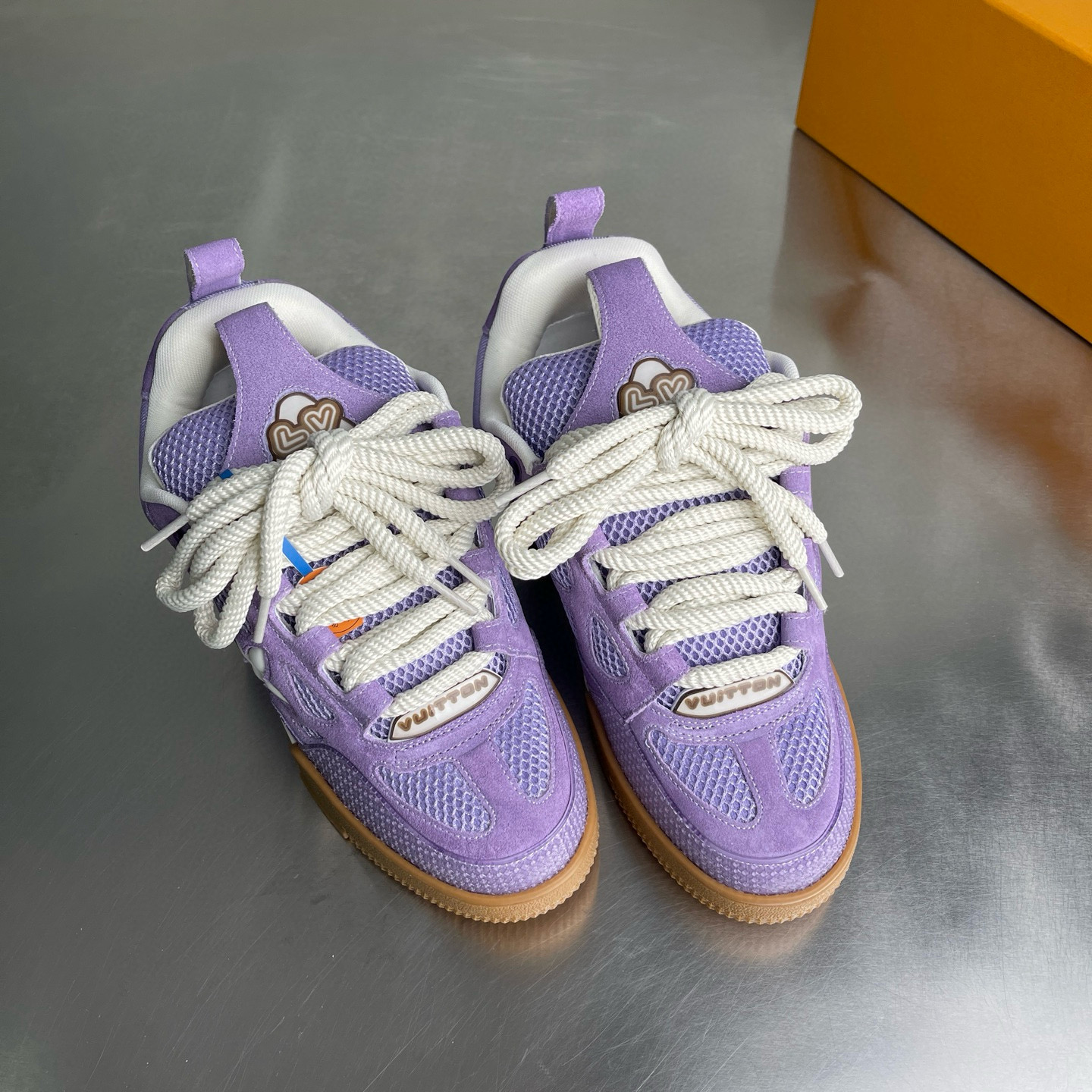 LV shoe