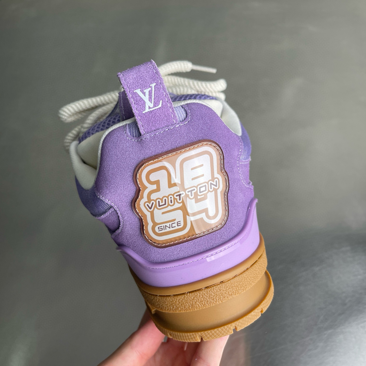 LV shoe