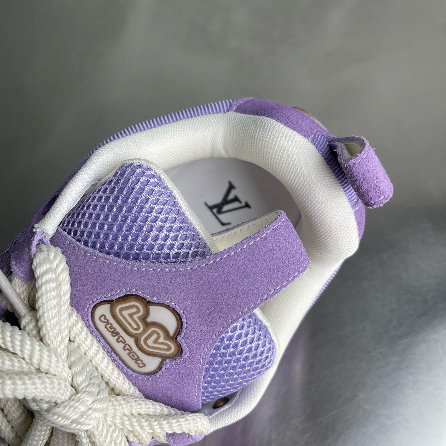 LV shoe