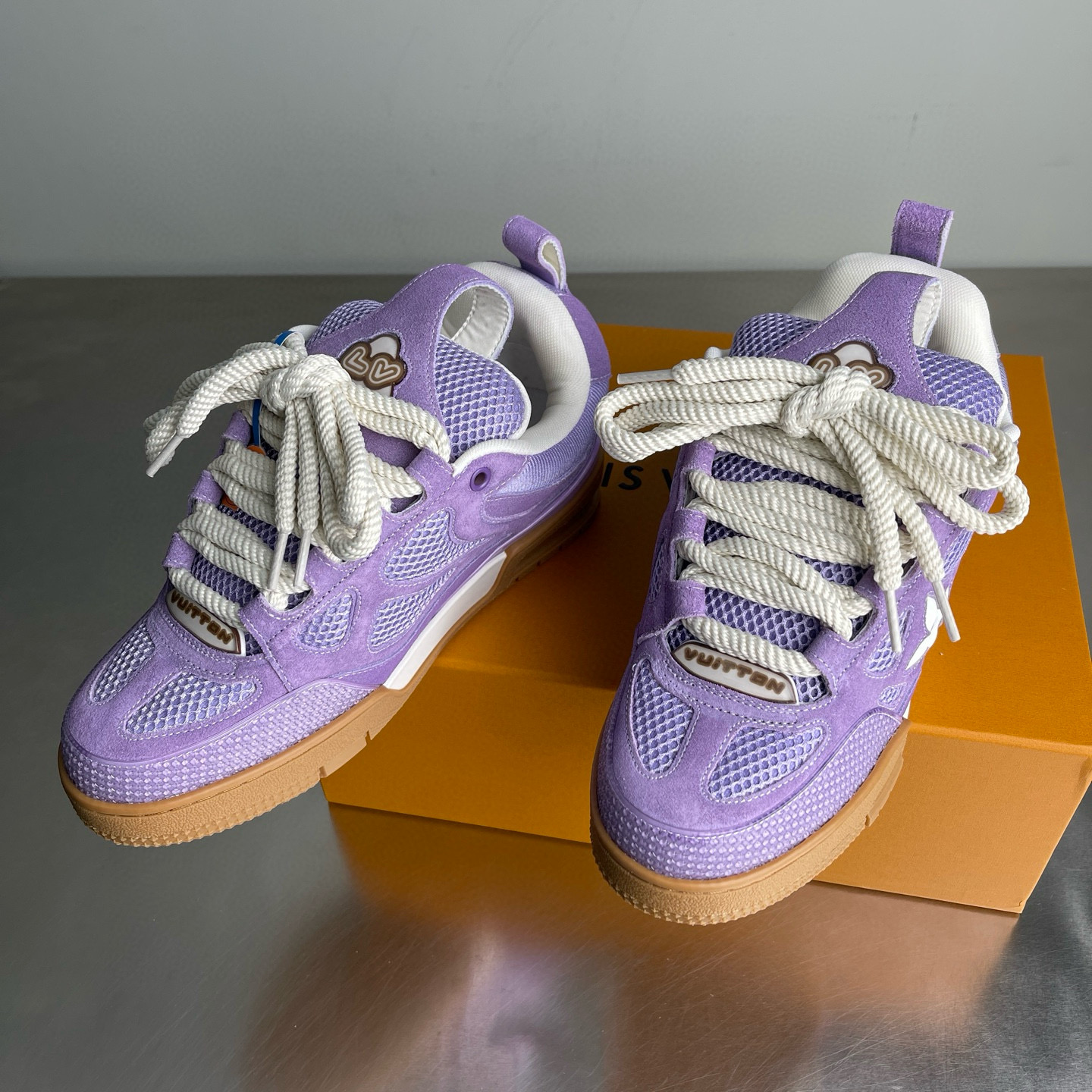 LV shoe