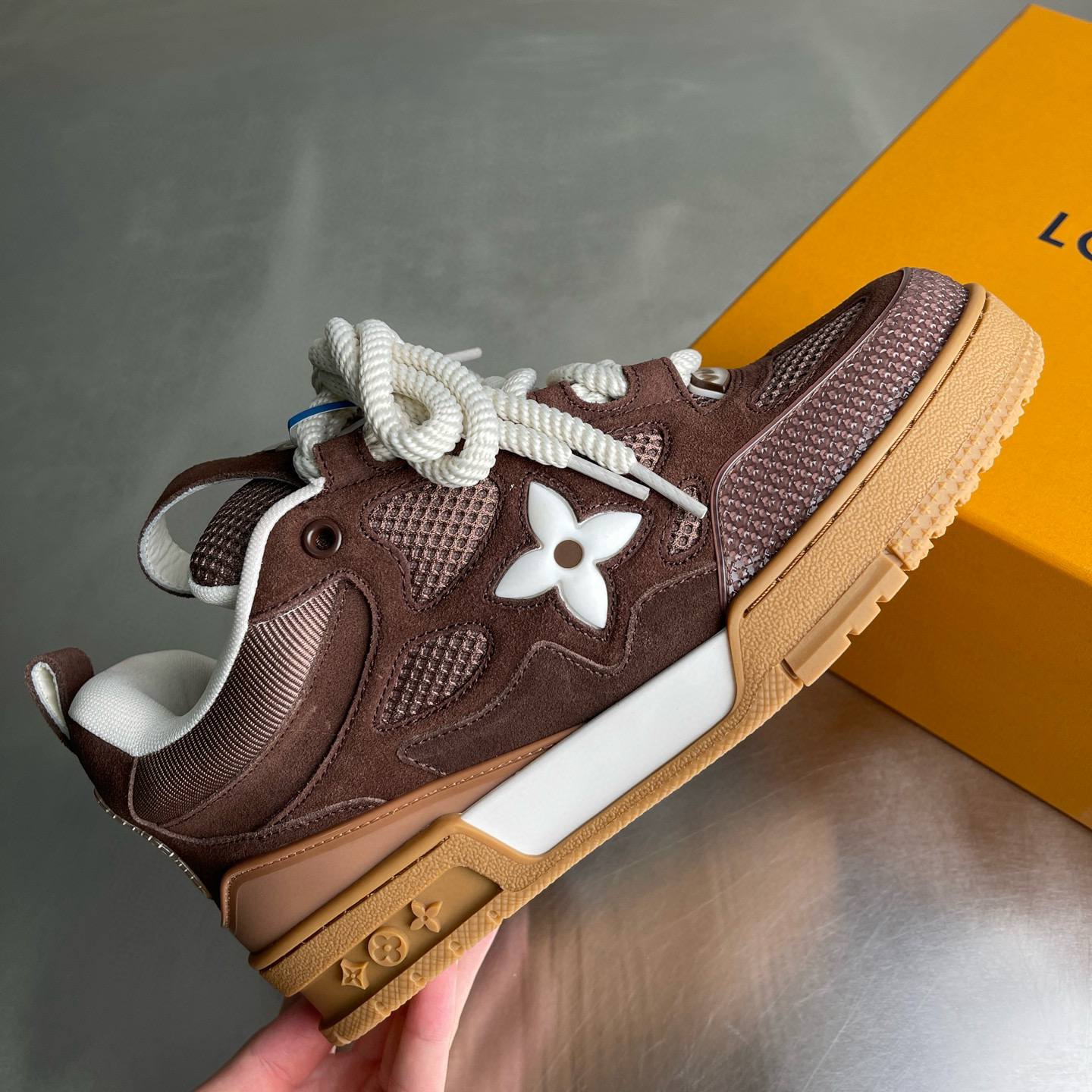 LV shoe