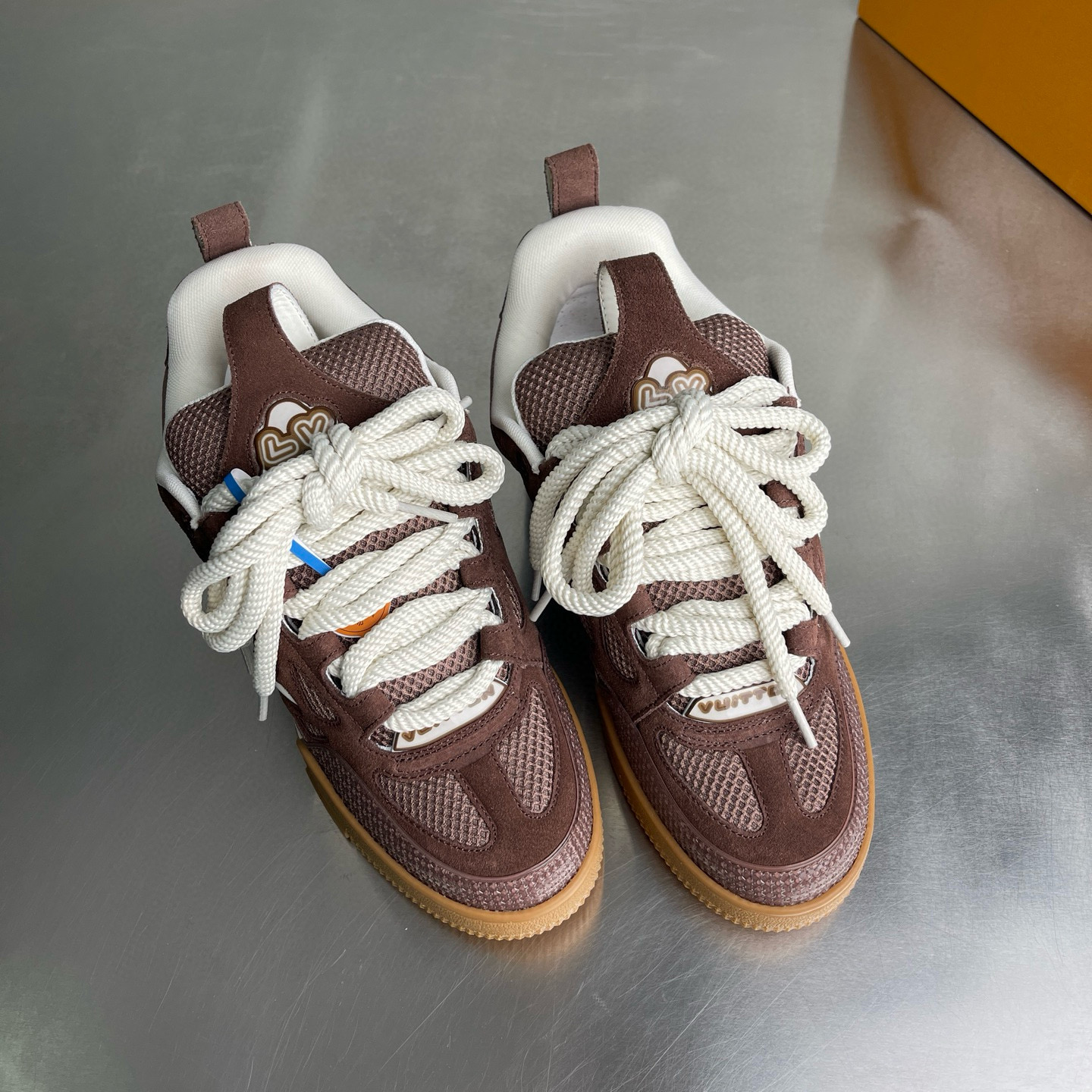 LV shoe