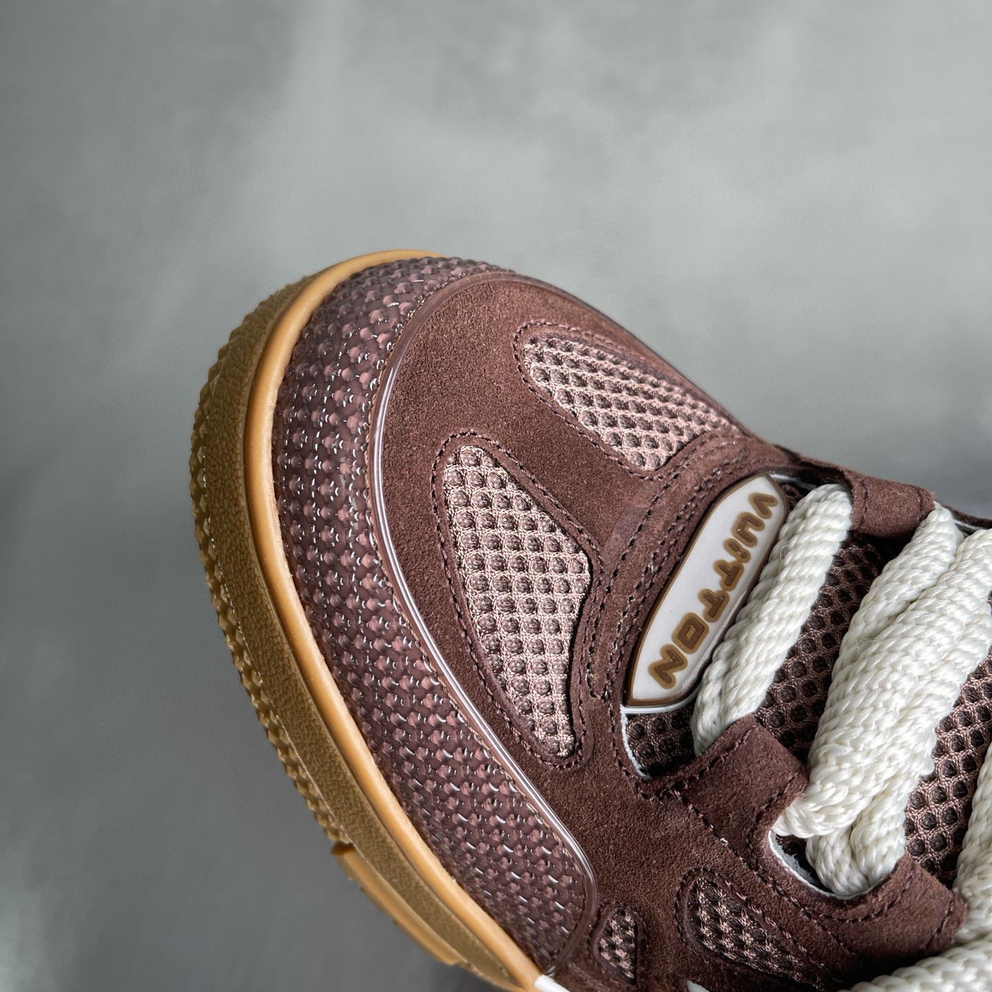 LV shoe