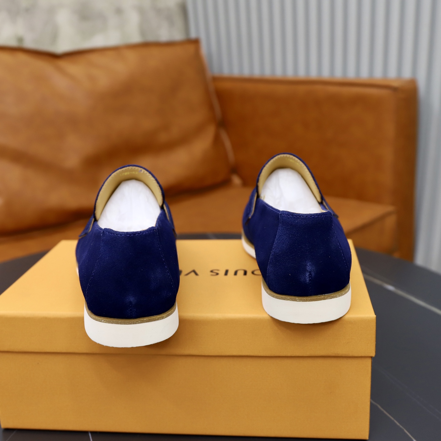 LV shoe