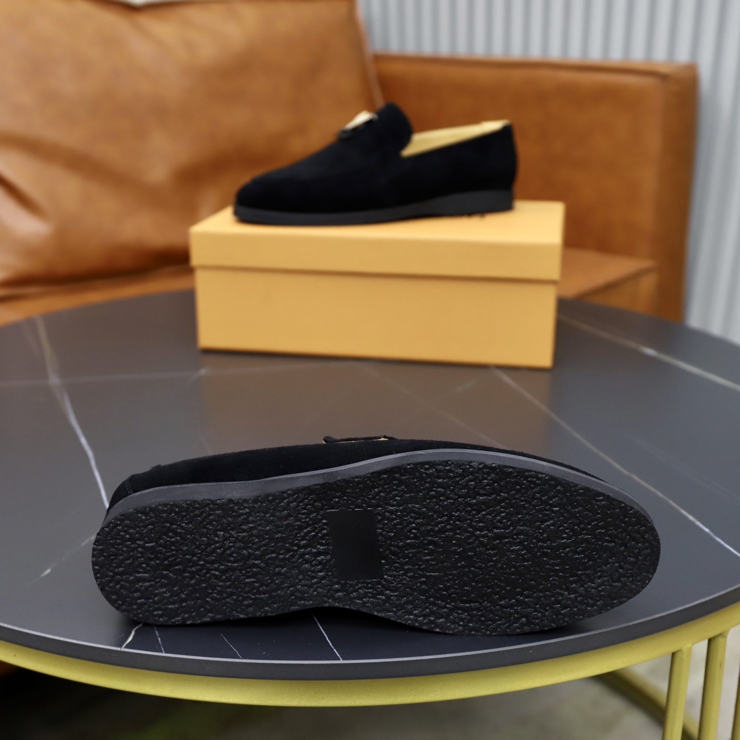 LV shoe