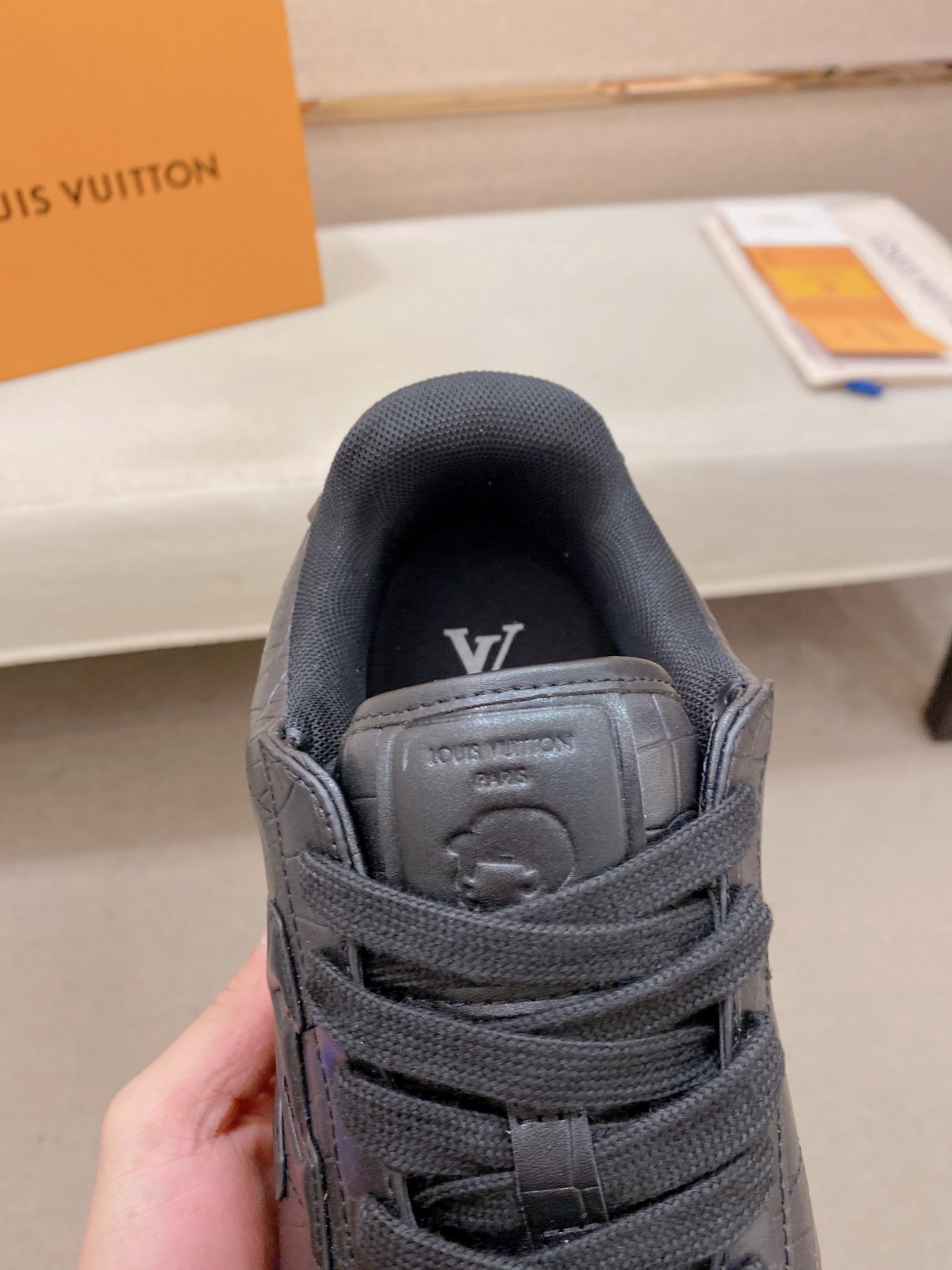 LV shoe