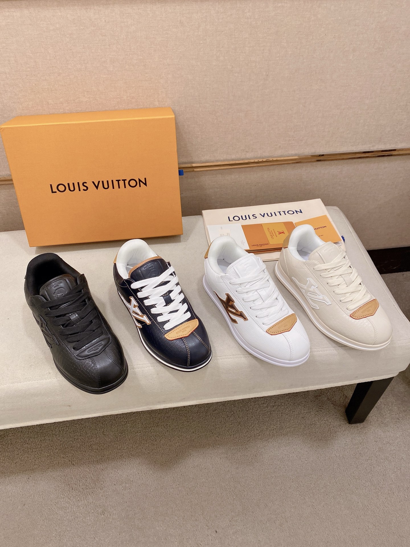 LV shoe