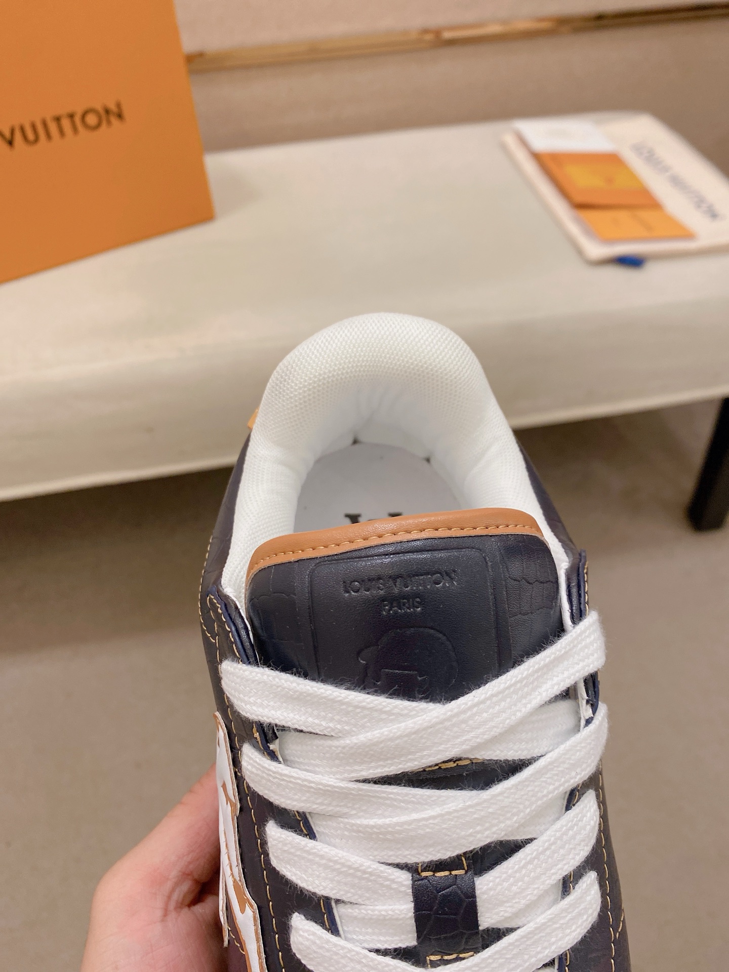 LV shoe