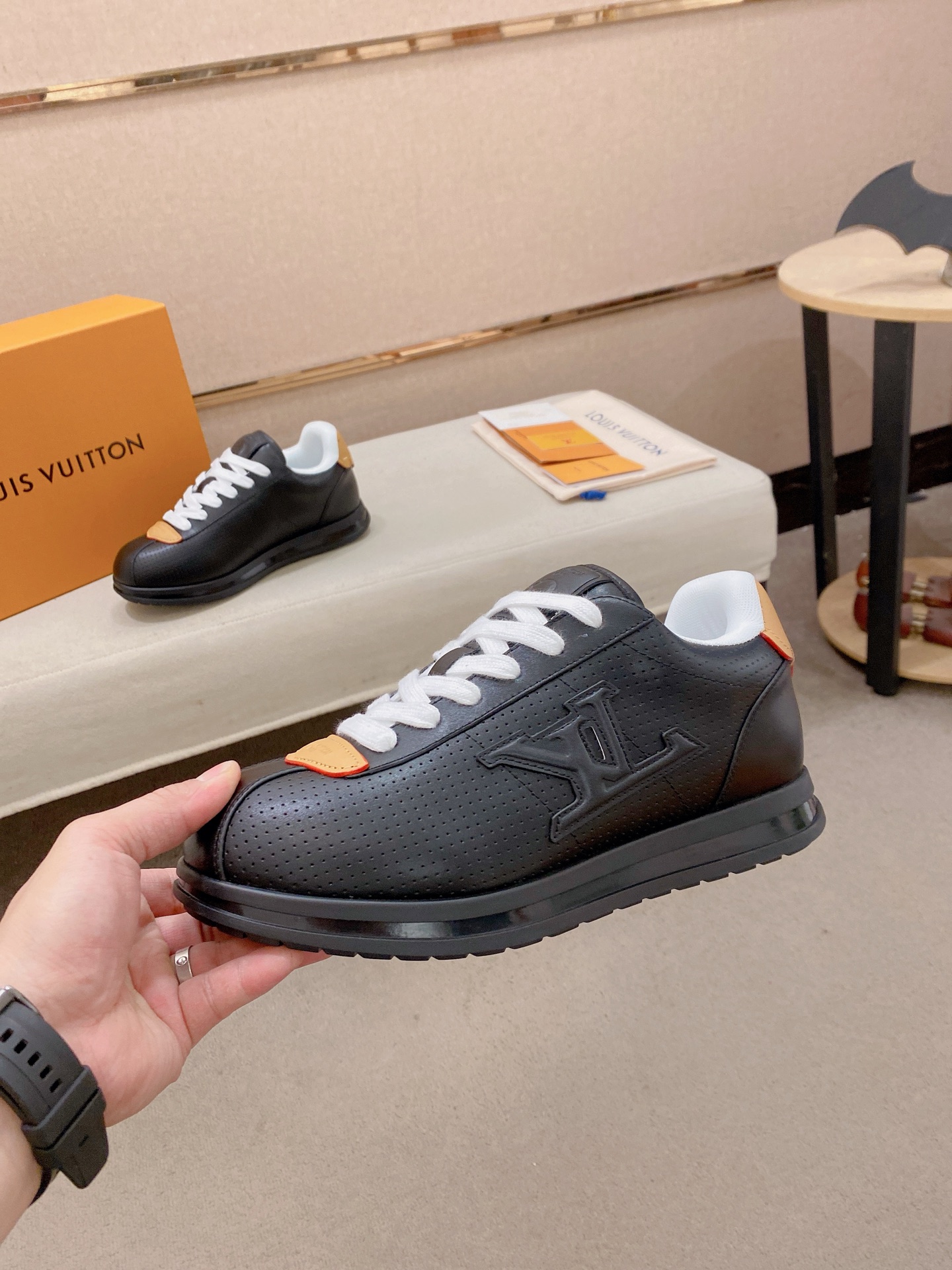 LV shoe