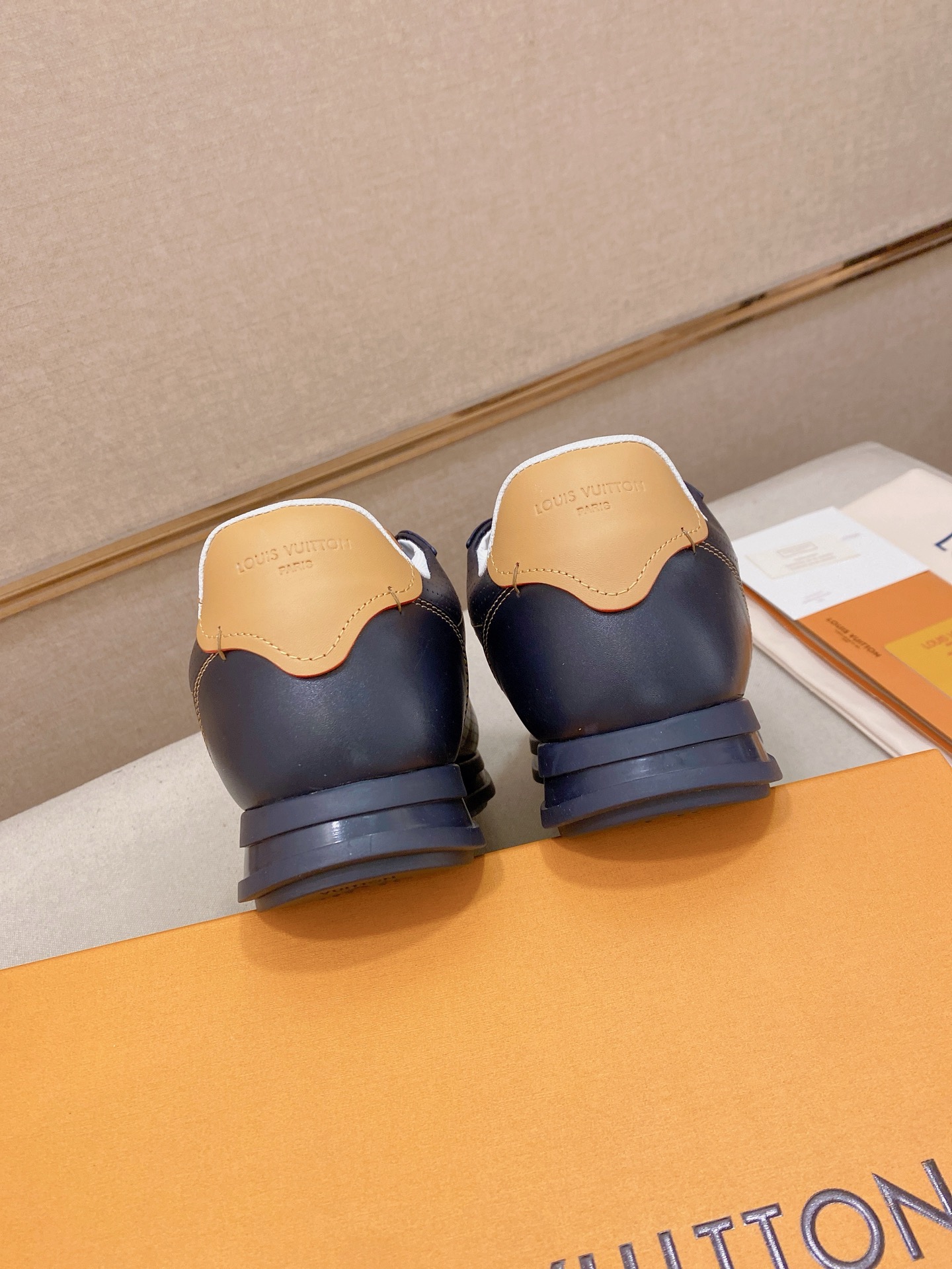 LV shoe