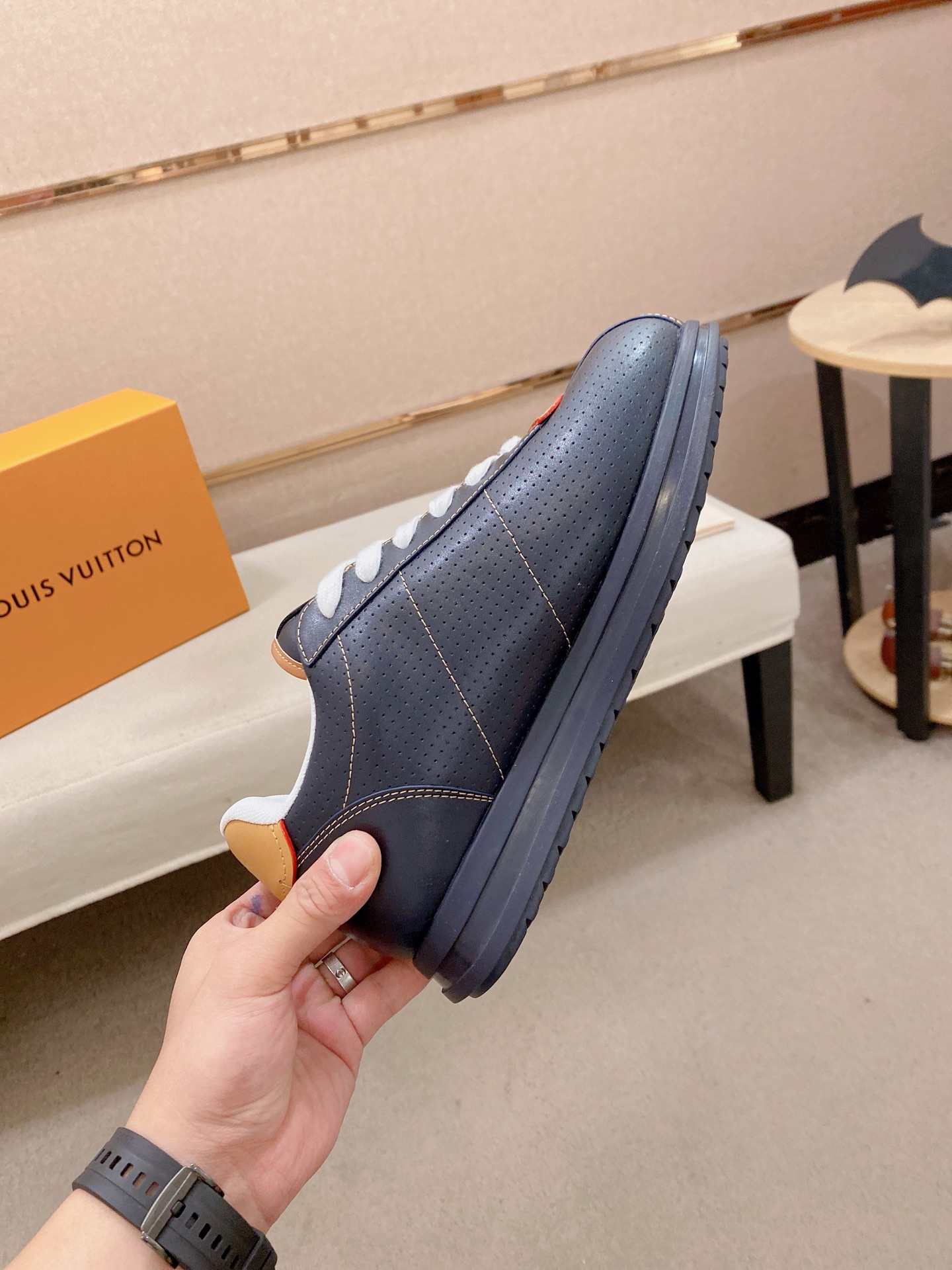 LV shoe