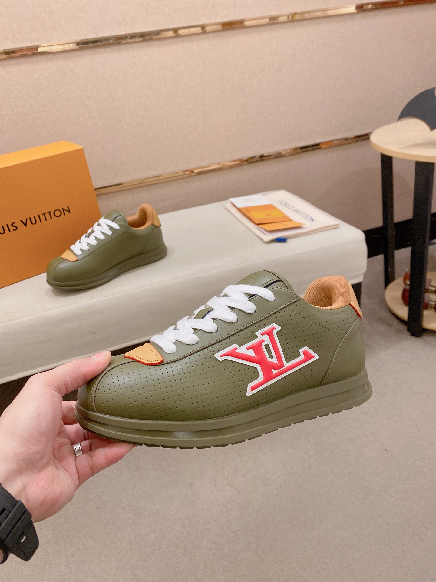 LV shoe