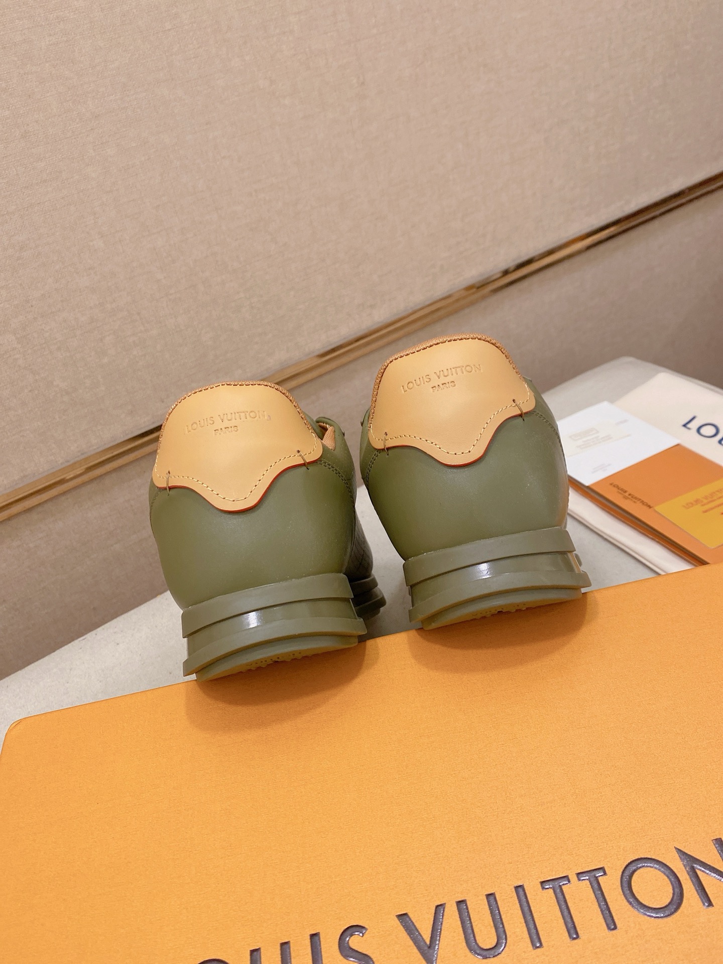 LV shoe