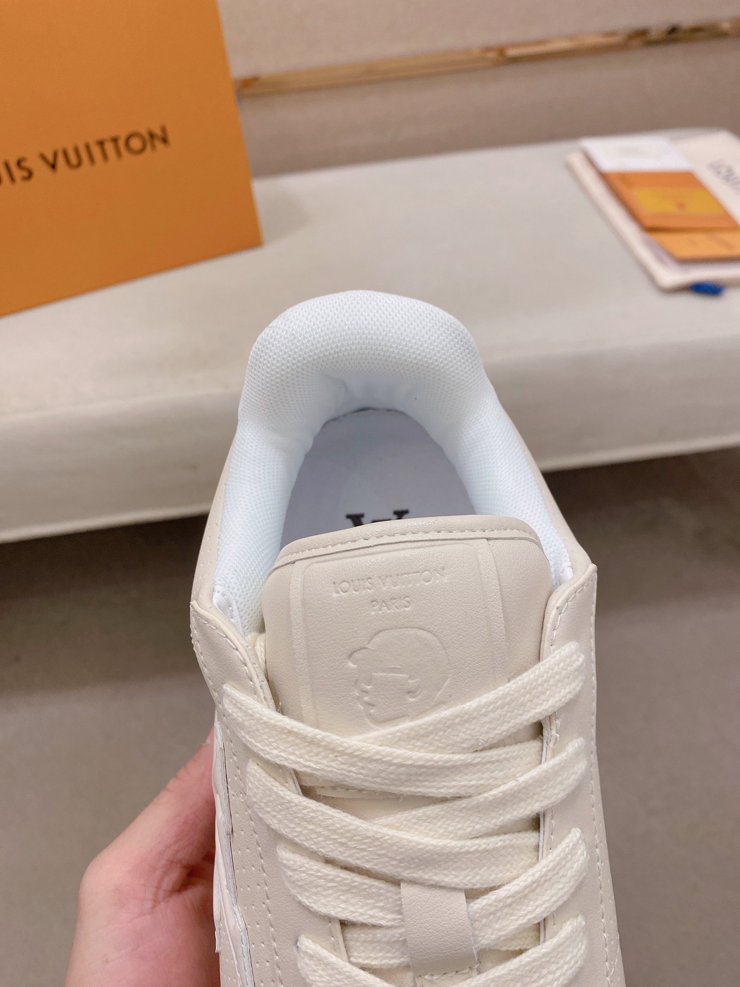 LV shoe