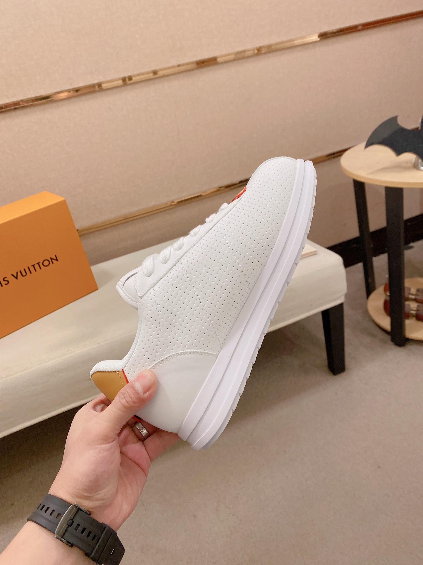 LV shoe