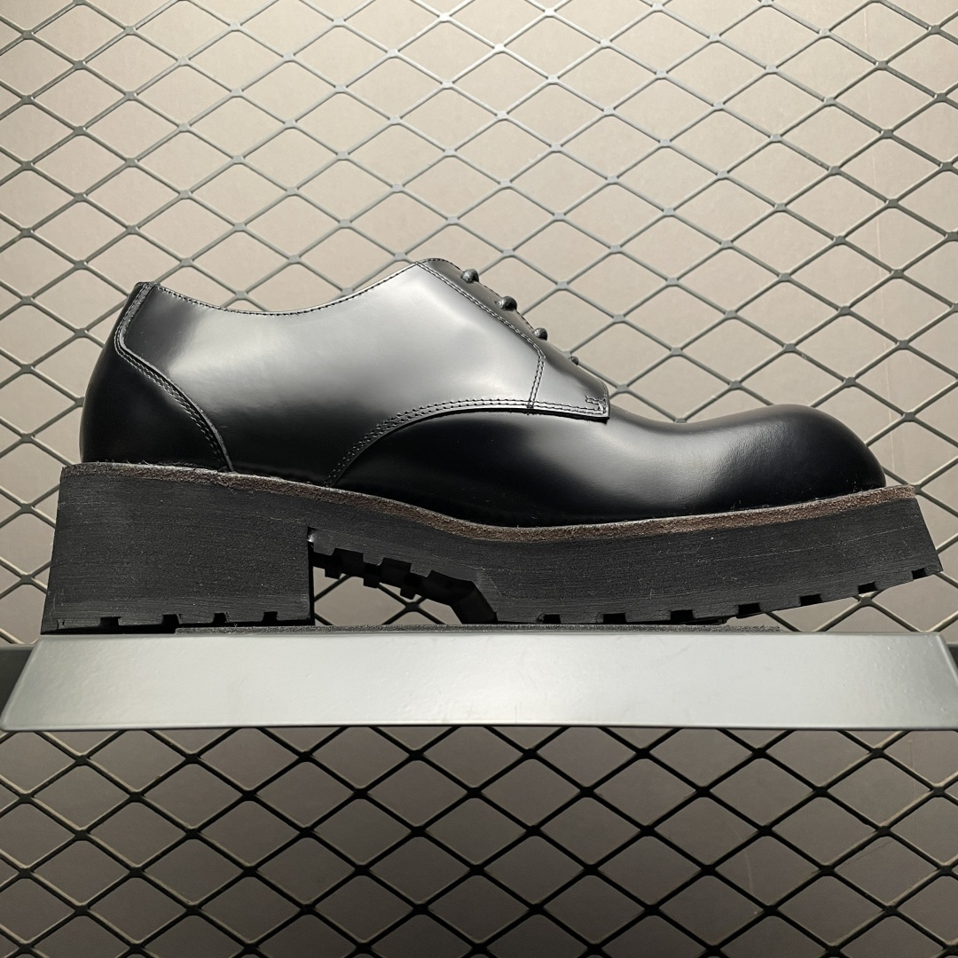 Balenciaga shoes
