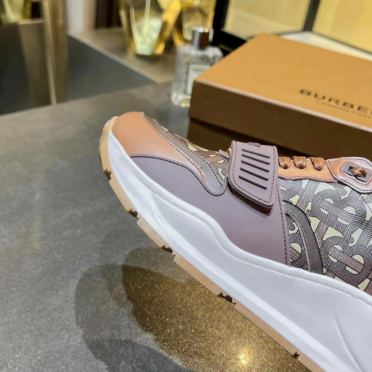 Burberry shoes