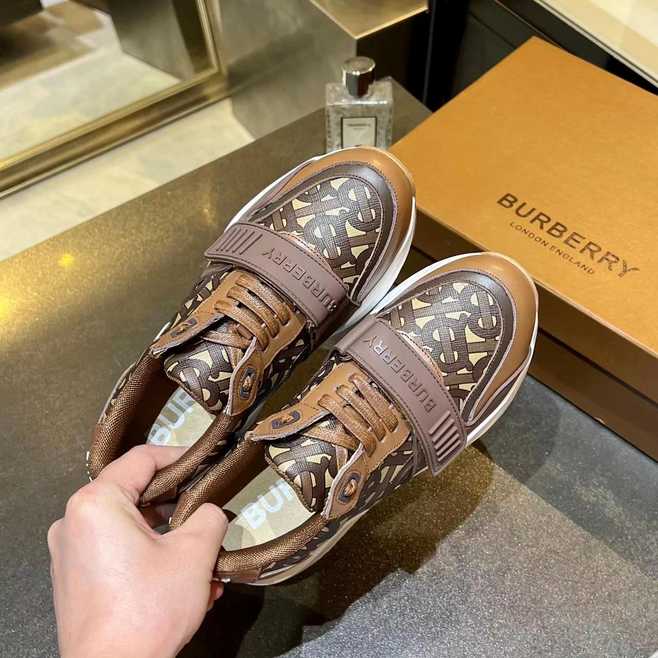 Burberry shoes