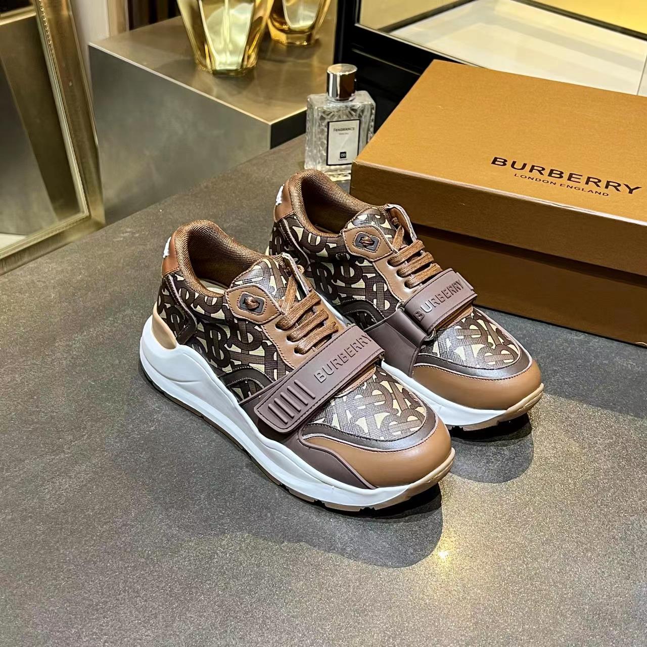 Burberry shoes