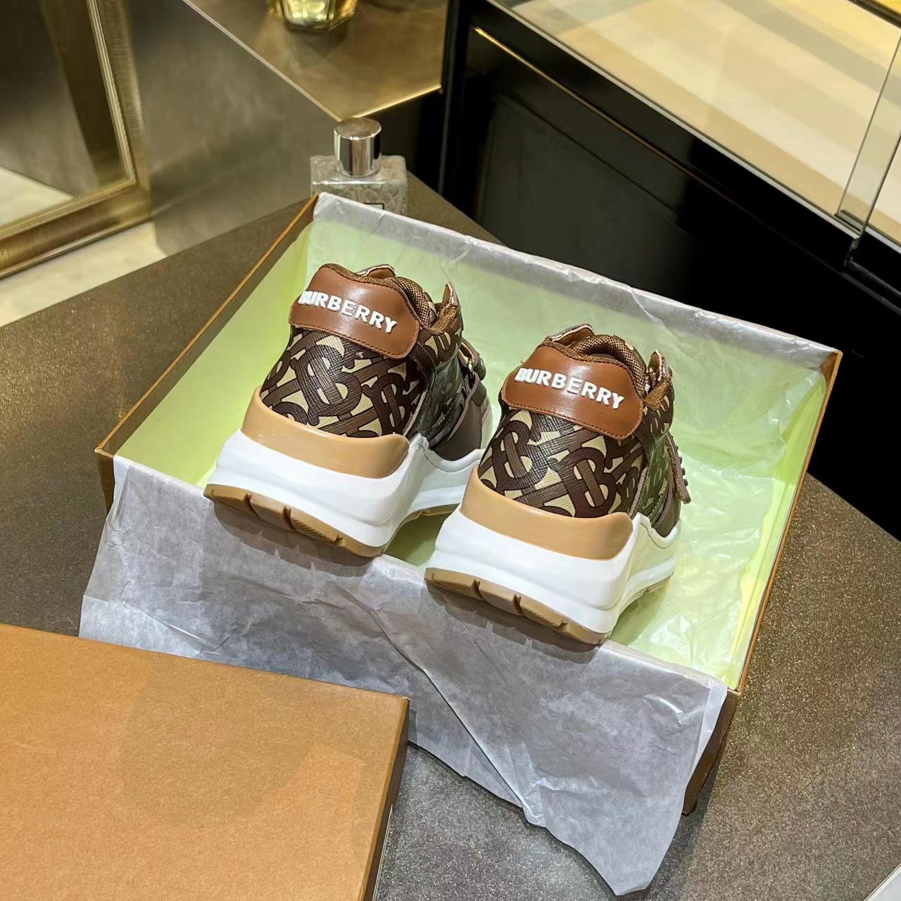 Burberry shoes