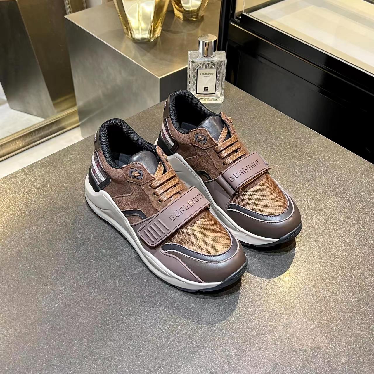 Burberry shoes