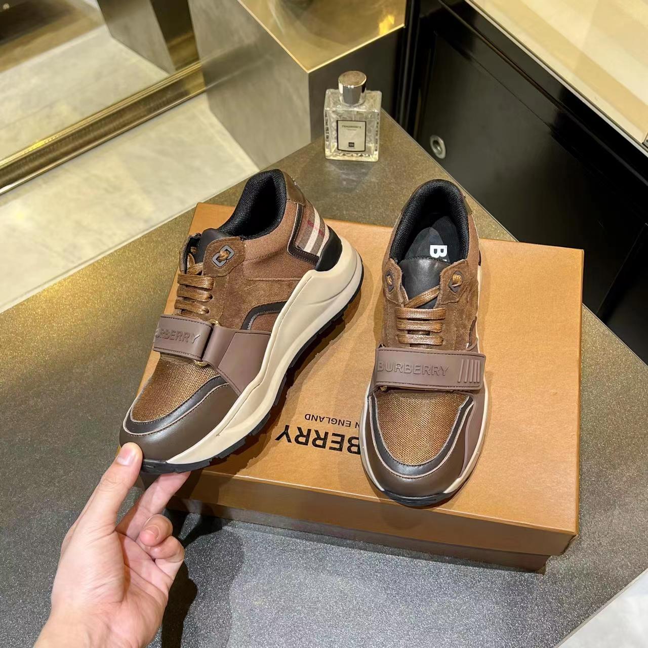 Burberry shoes