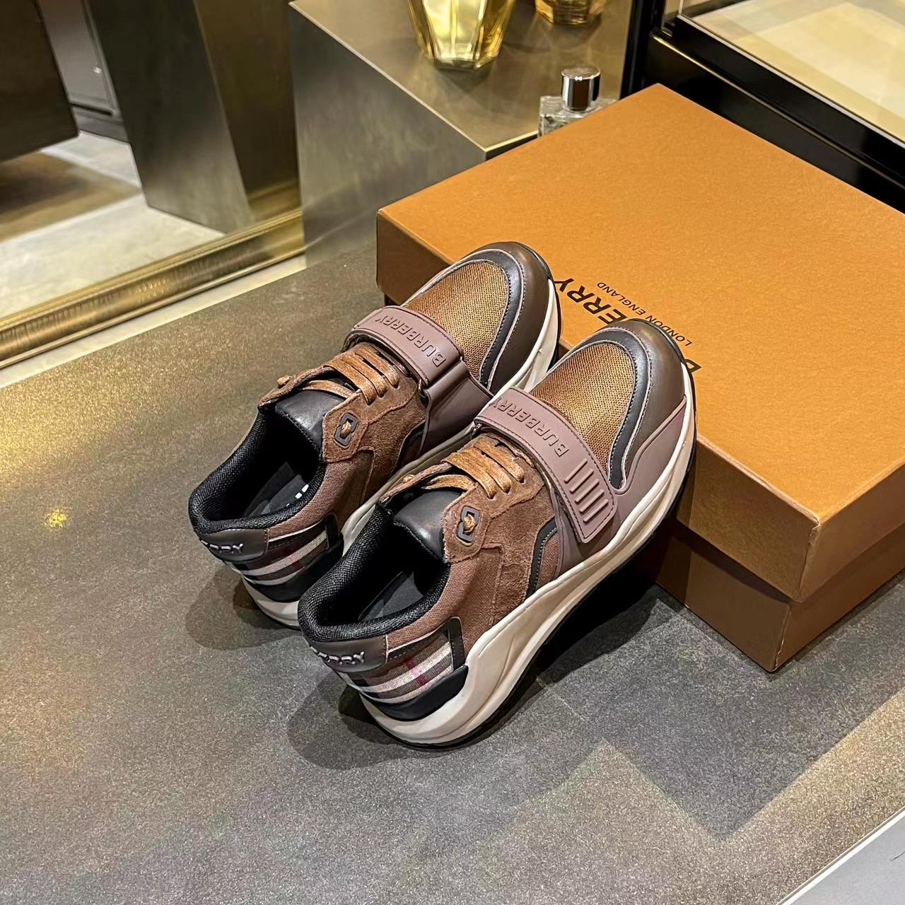 Burberry shoes