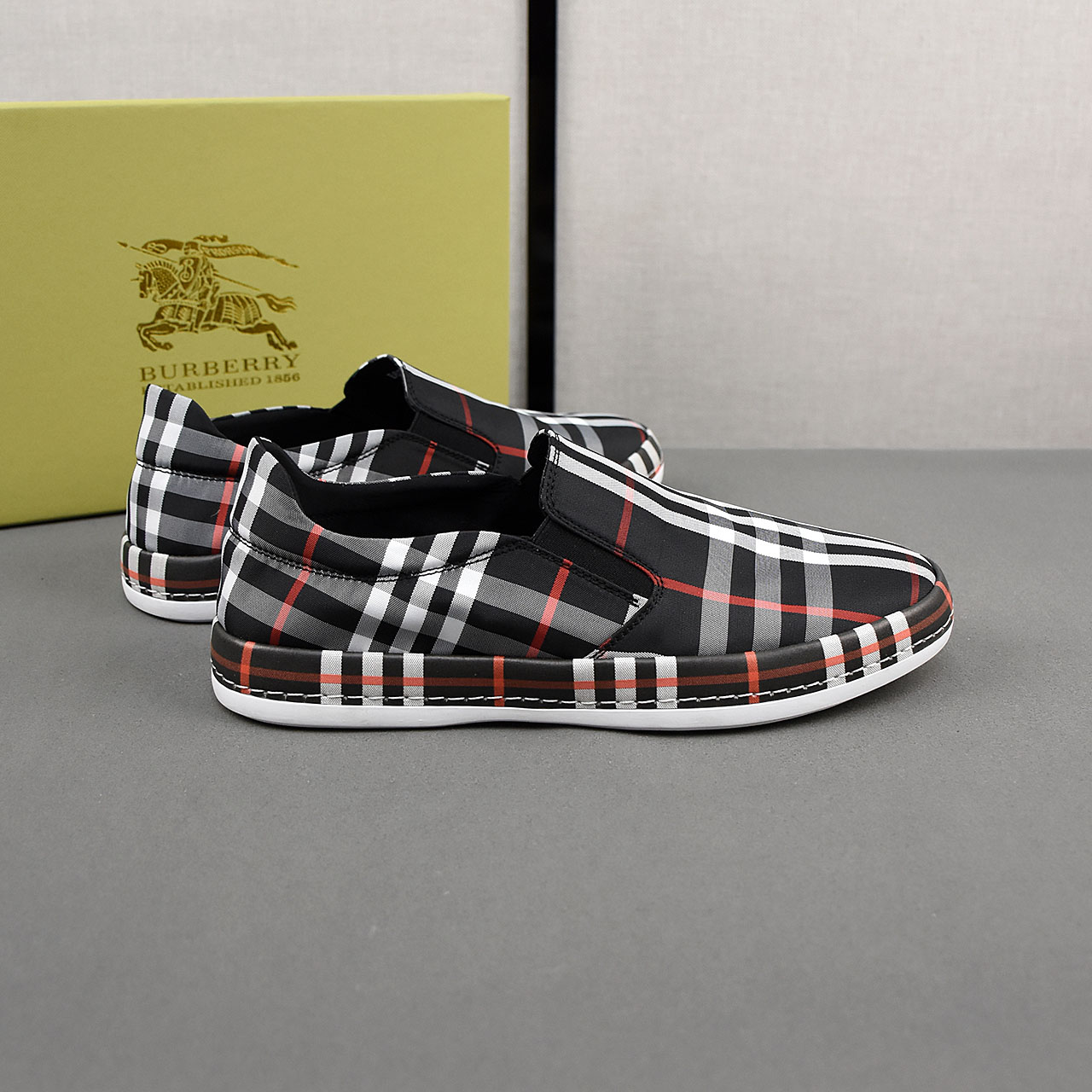 Burberry shoes