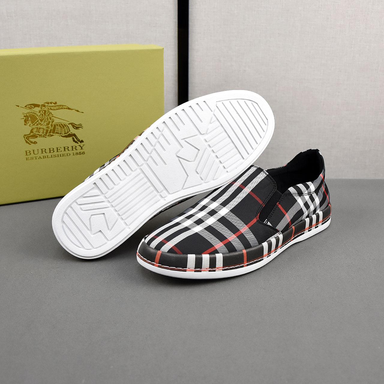 Burberry shoes