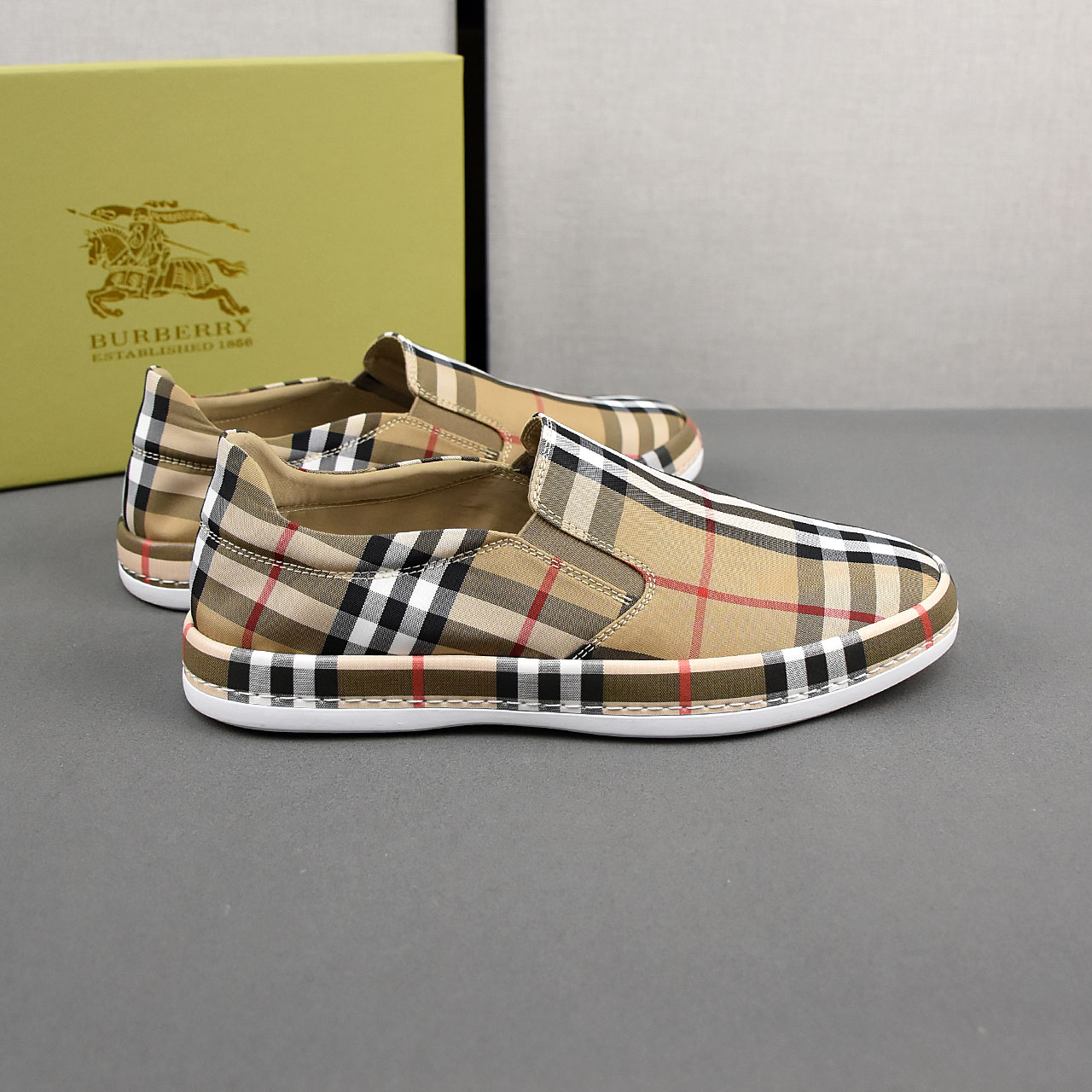 Burberry shoes