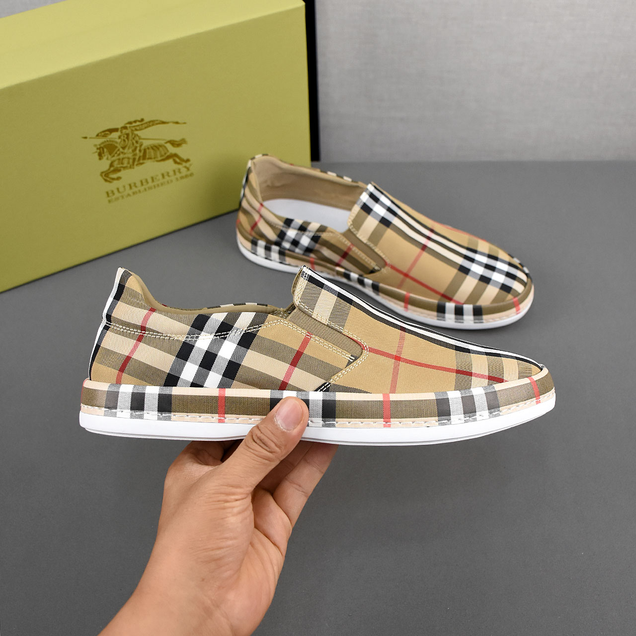 Burberry shoes