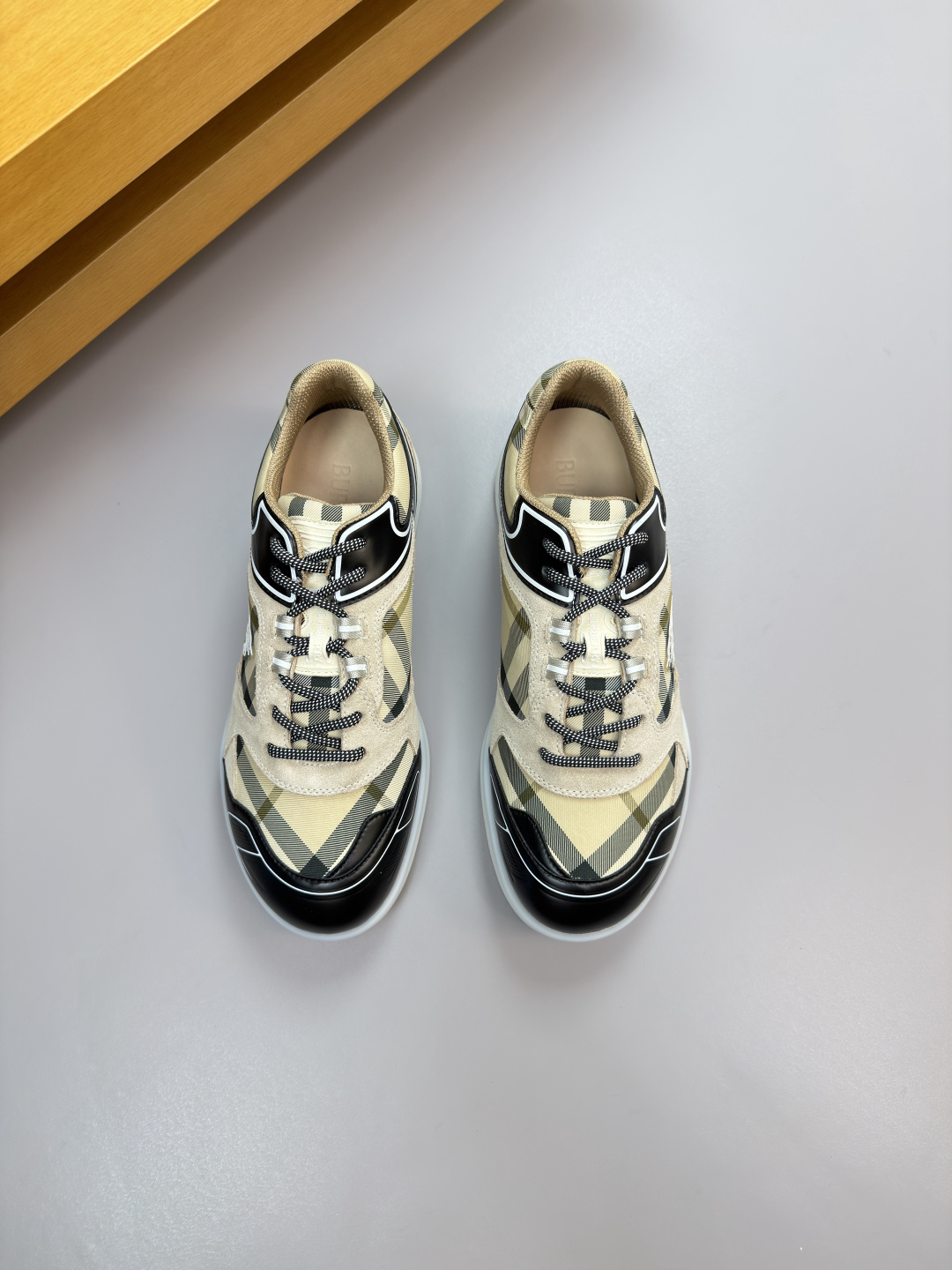 Burberry shoes