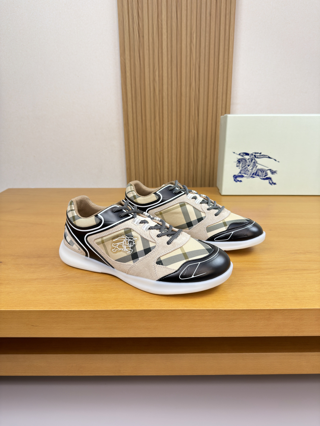 Burberry shoes