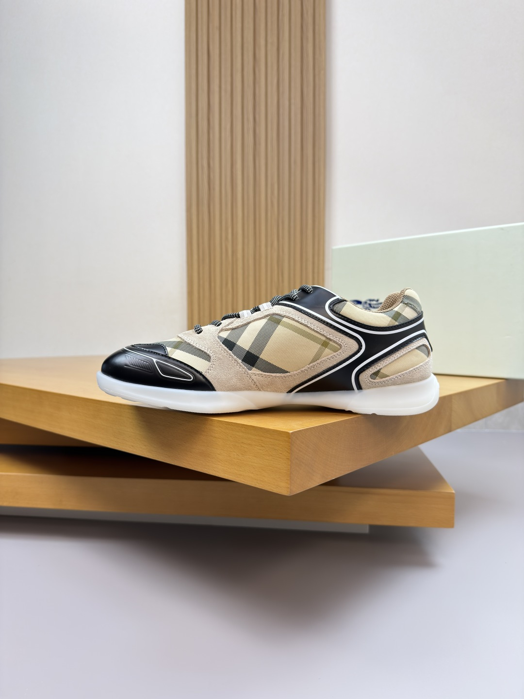 Burberry shoes