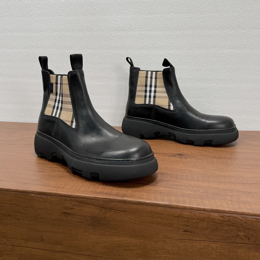 Burberry shoes