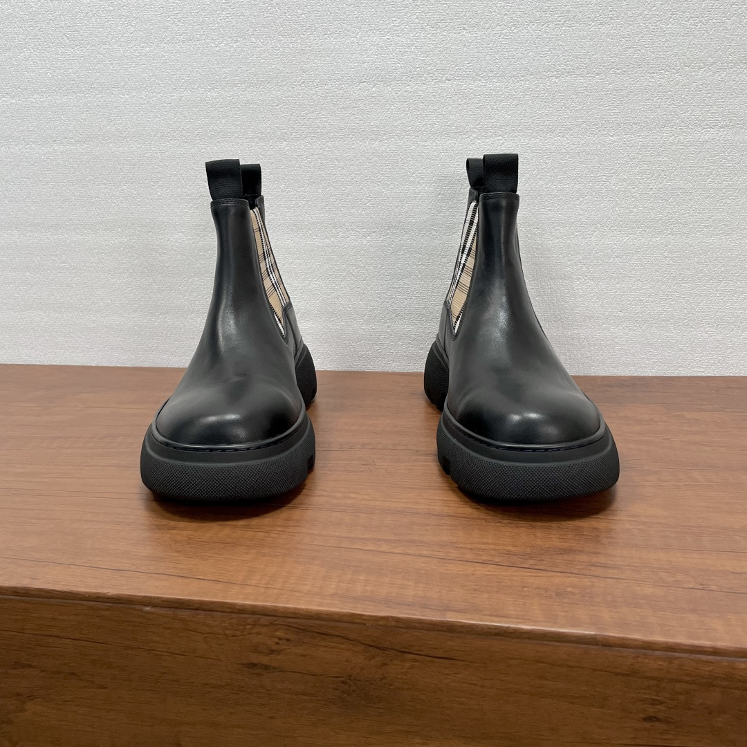 Burberry shoes