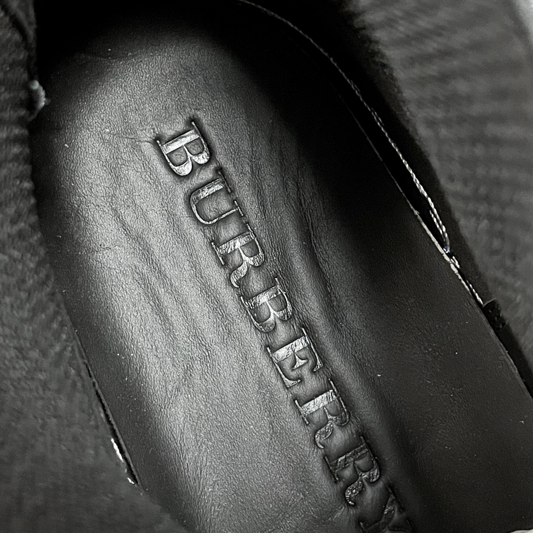 Burberry shoes
