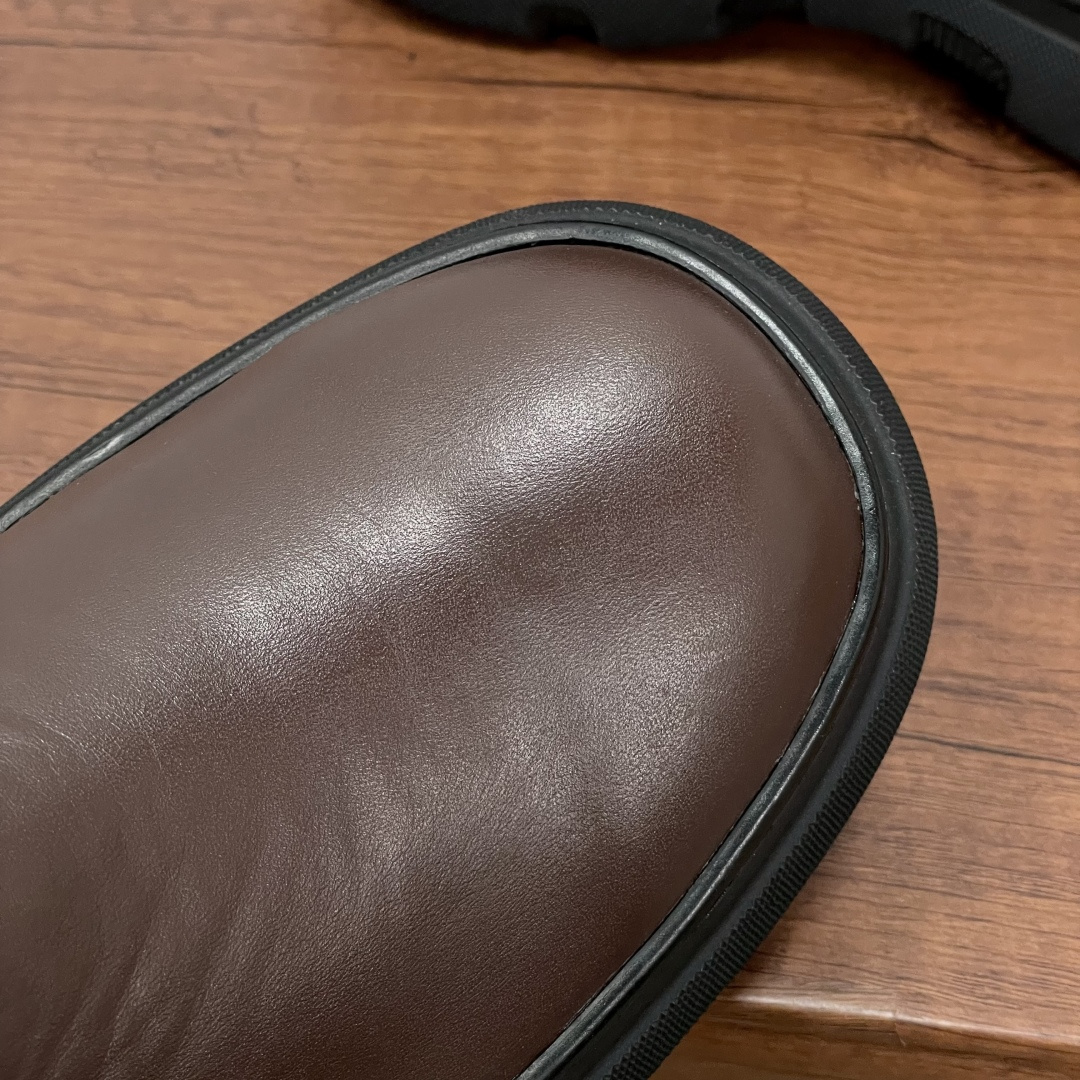 Burberry shoes
