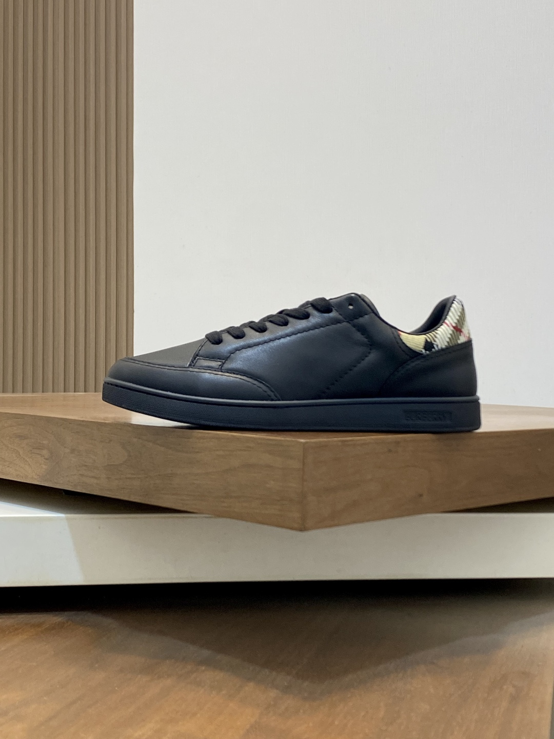 Burberry shoes