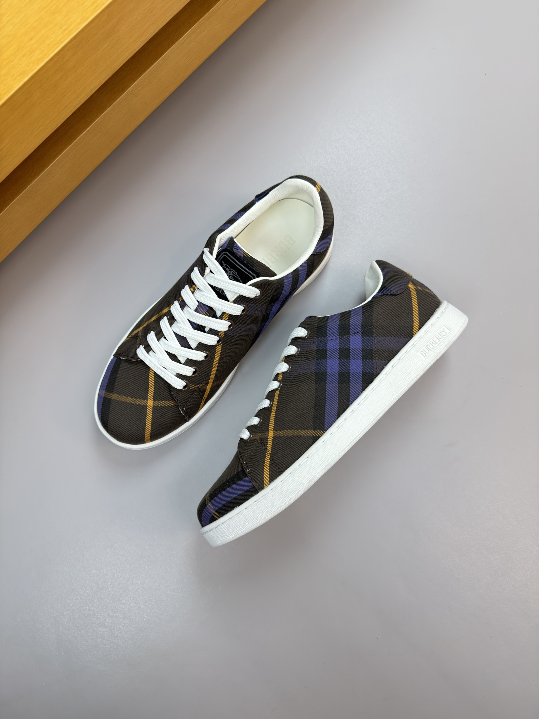 Burberry shoes