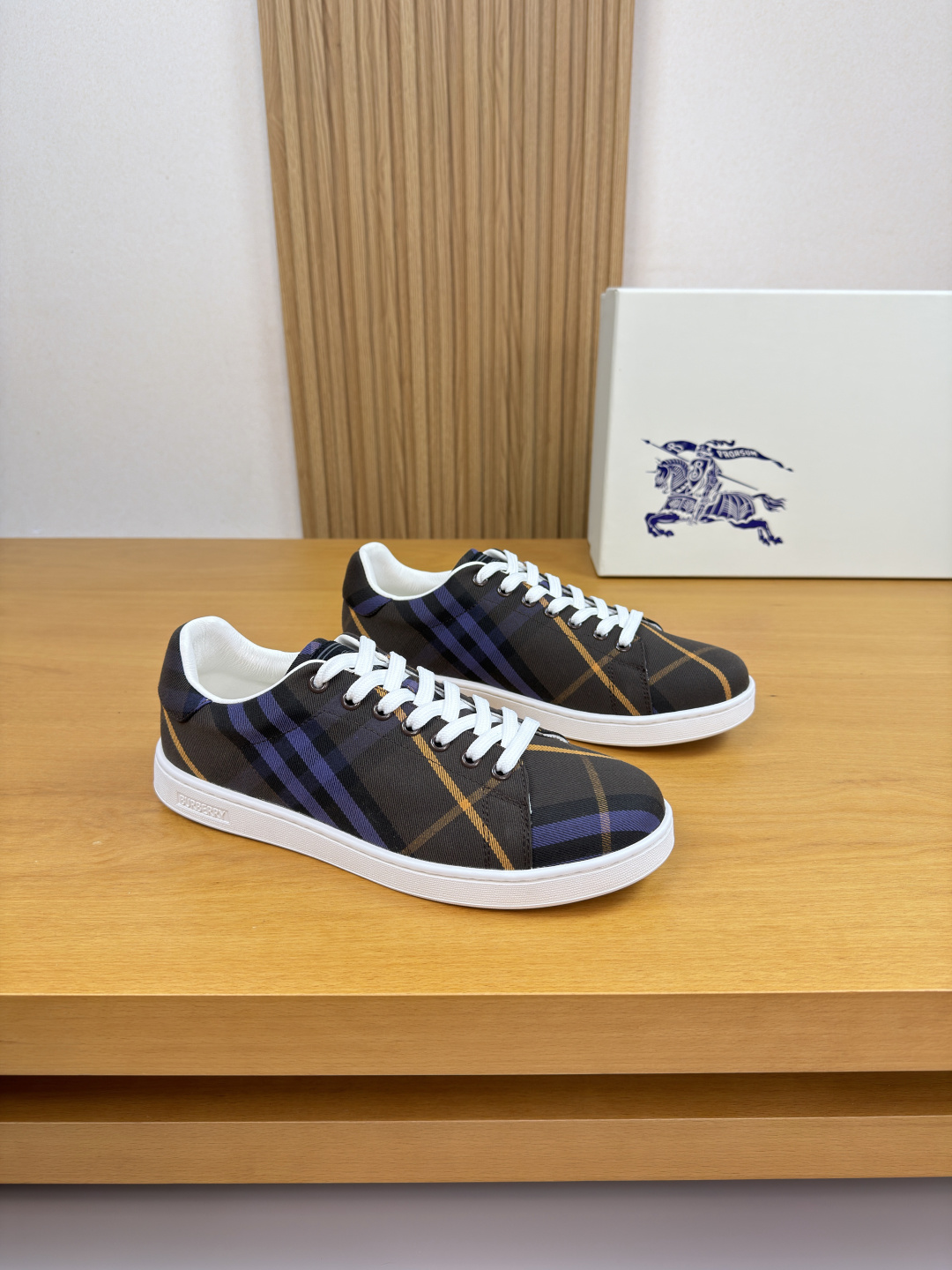 Burberry shoes