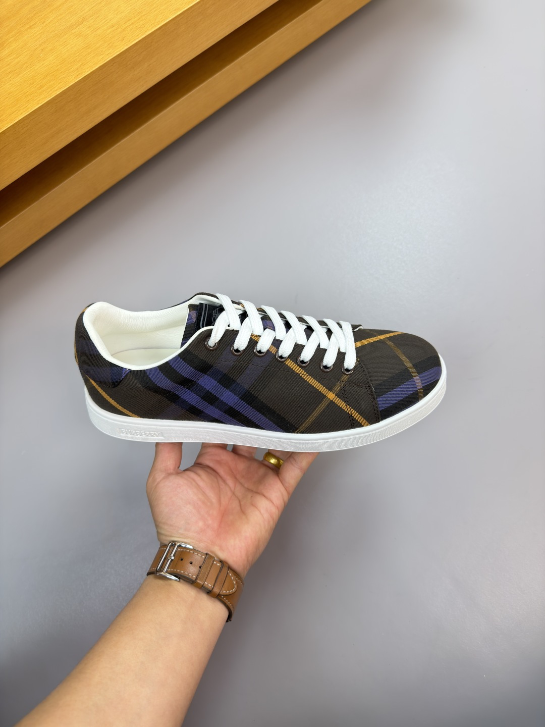 Burberry shoes