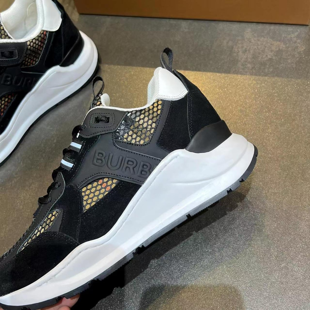 Burberry shoes
