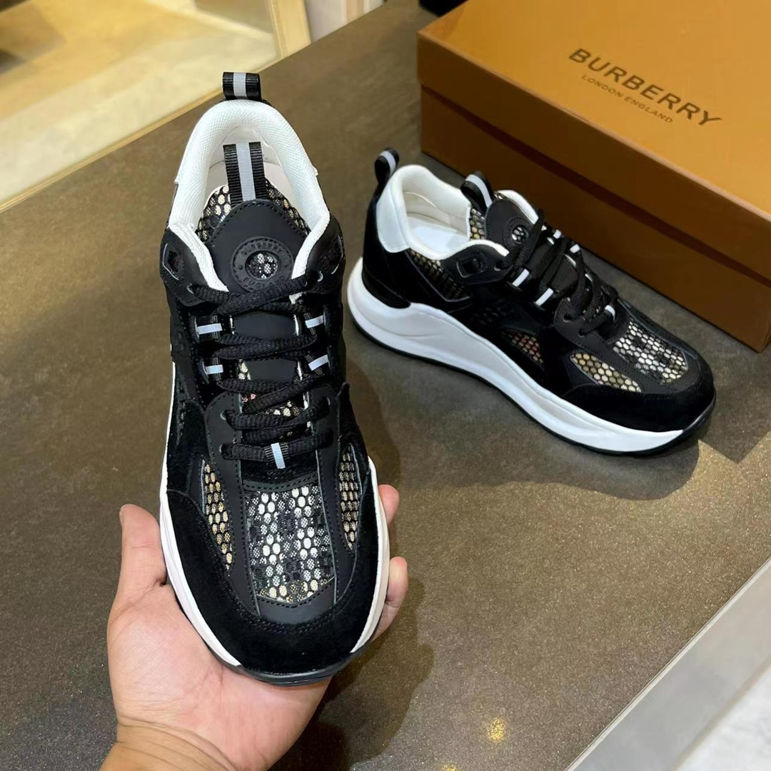 Burberry shoes