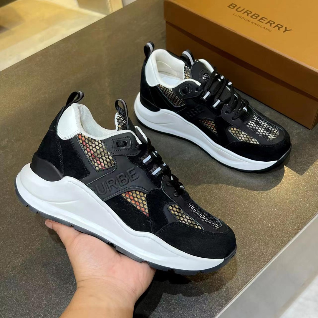 Burberry shoes