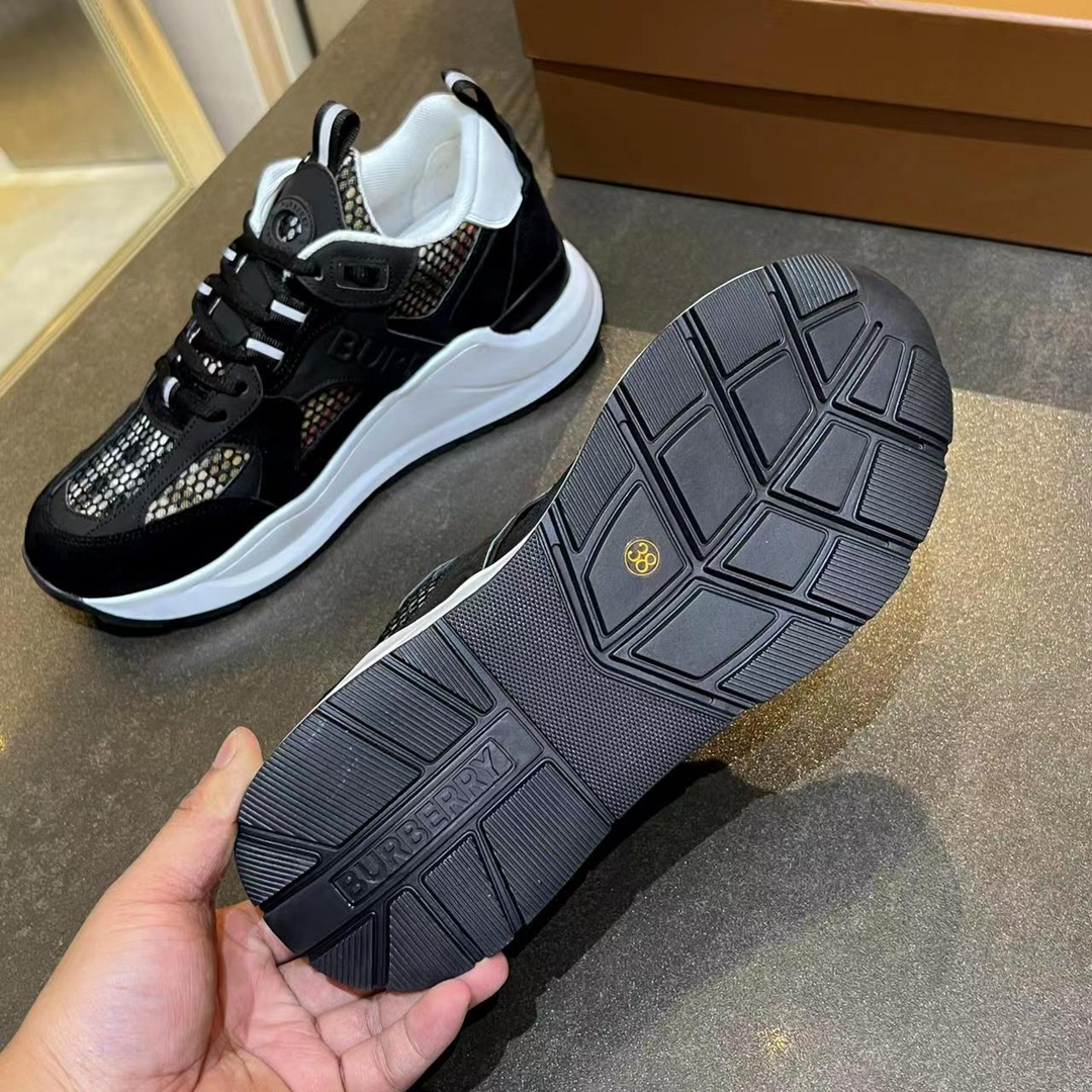 Burberry shoes
