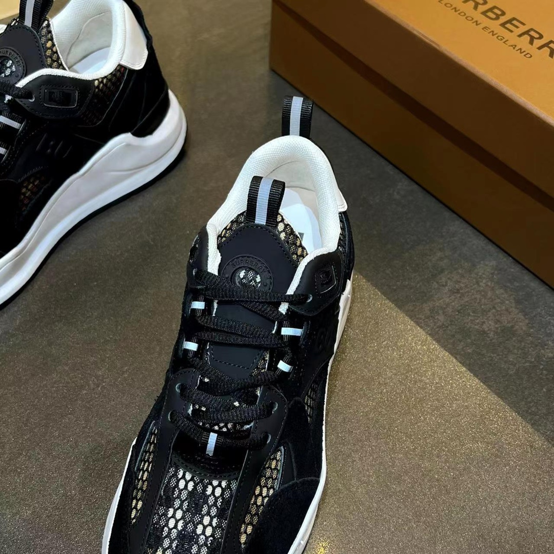 Burberry shoes